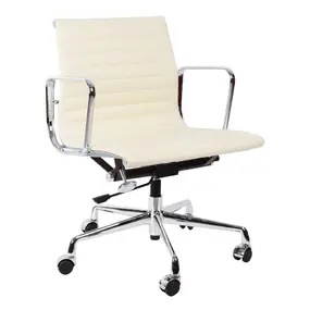 Эргономичное кресло Eames Ribbed Office Chair EA 117, кремовая кожа